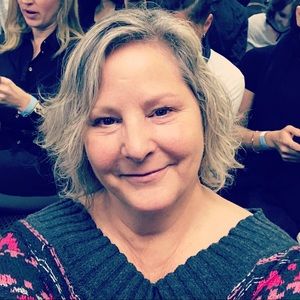 Meet your Posher, Dee